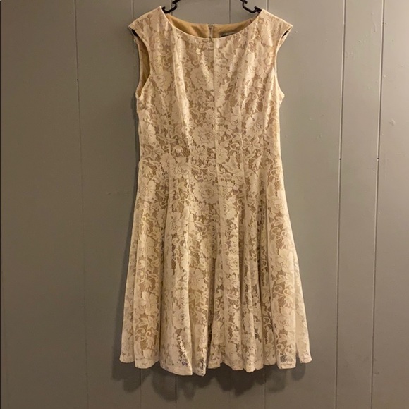 Danny & Nicole Dresses & Skirts - White Lace Dress